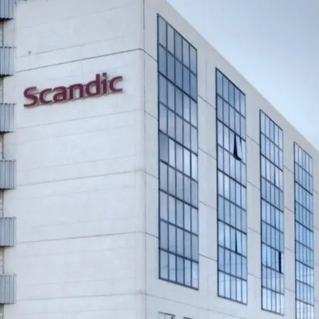 호텔 Scandic 3*